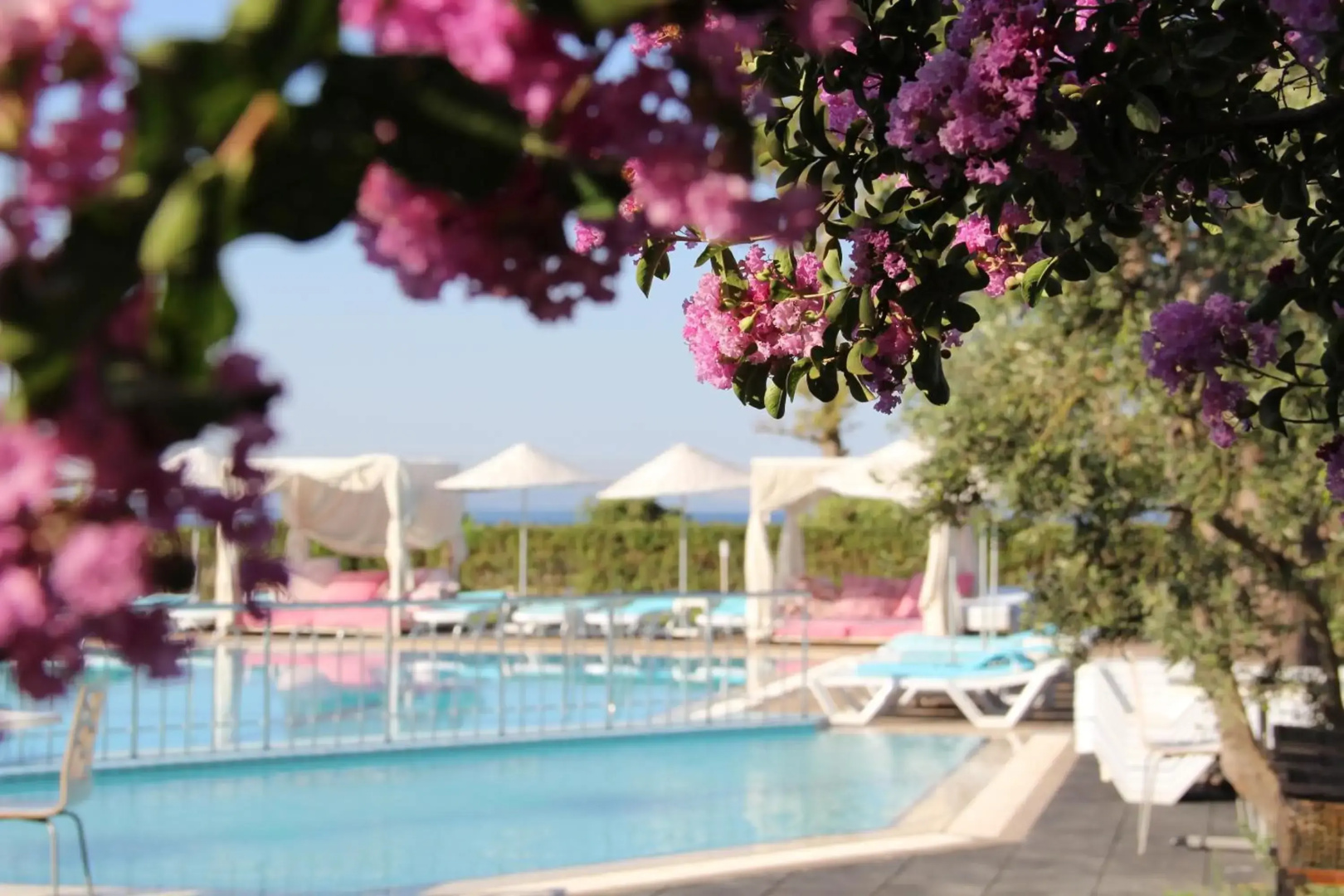 Aloria Garden Hotel