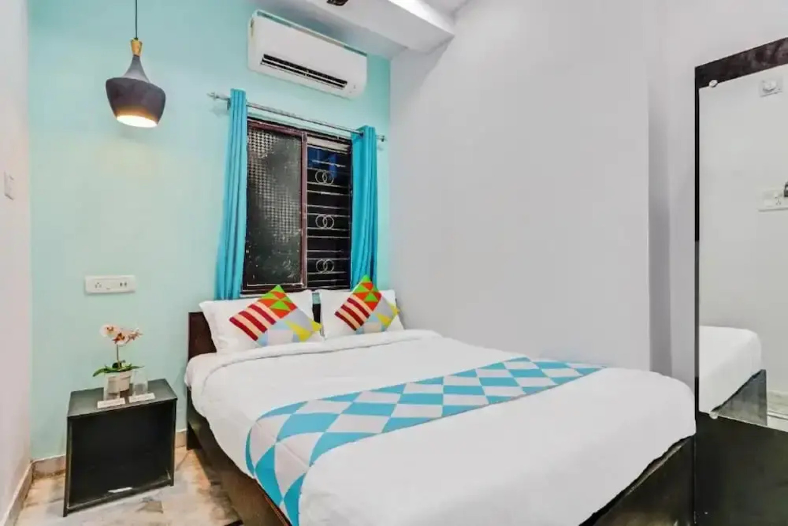 Goroomgo M M Guest House Howrah Kolkata