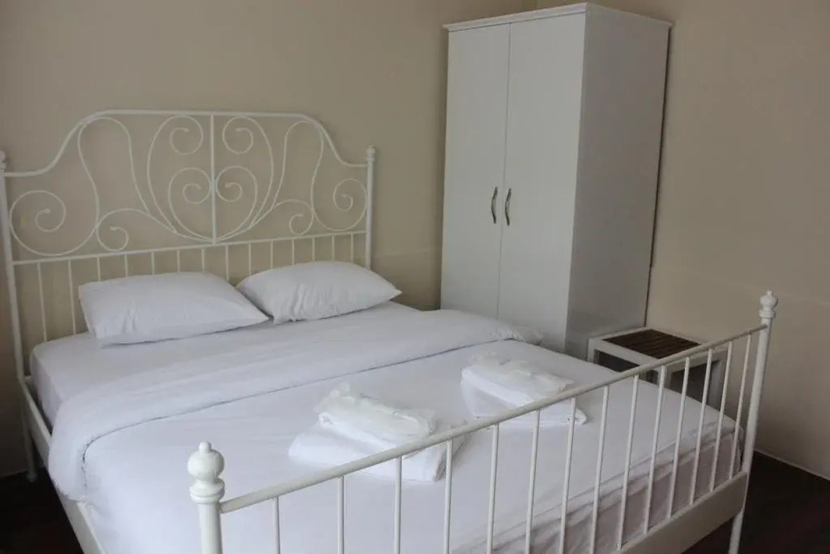 Büyükada Apart Hotel - Karadağ Apart