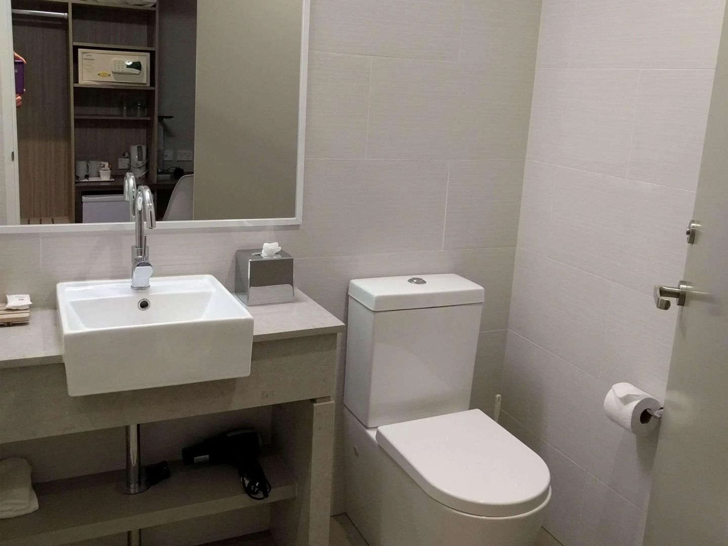 ibis Styles The Entrance