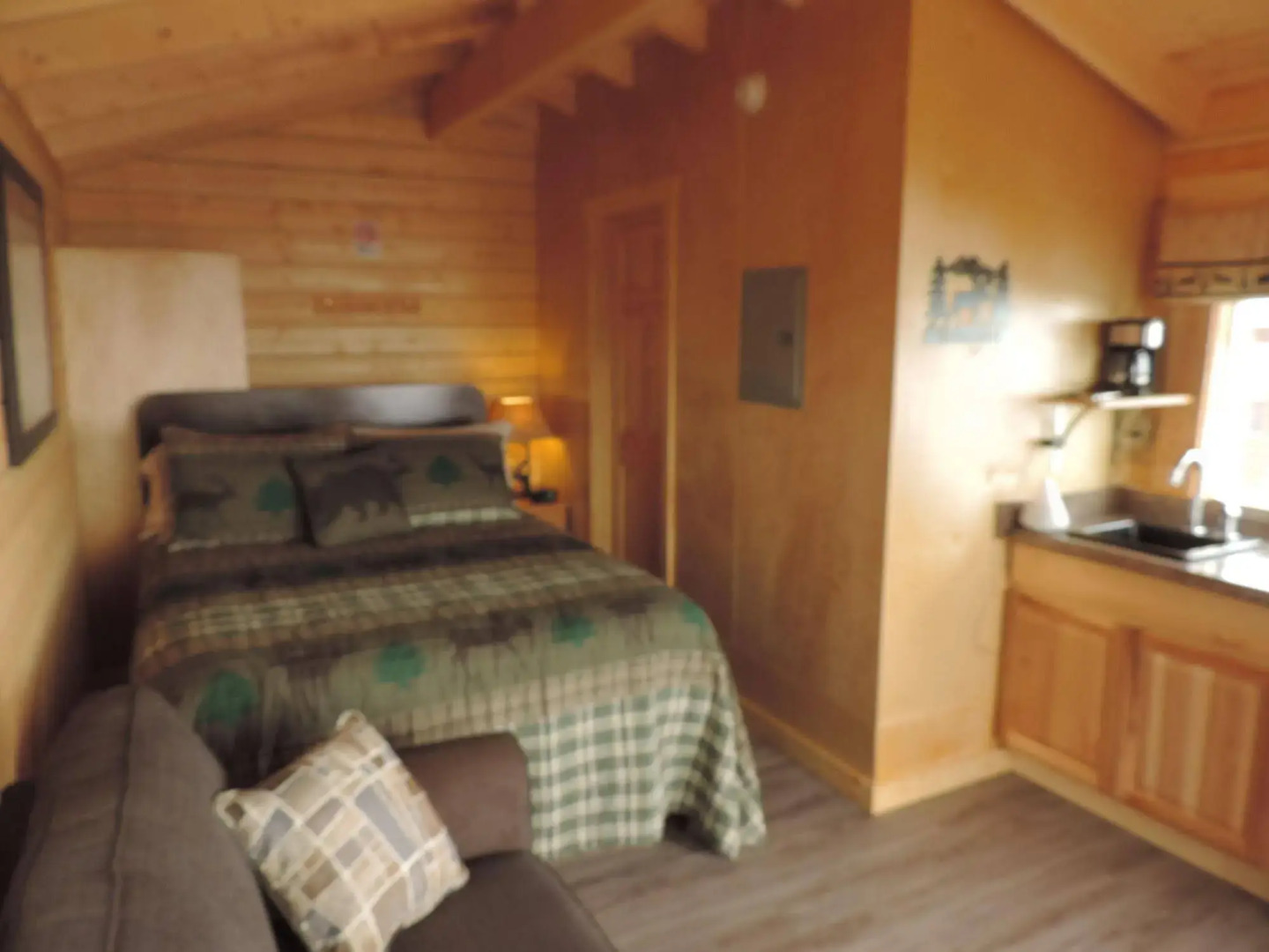 Beluga Lookout Lodge and RV Park