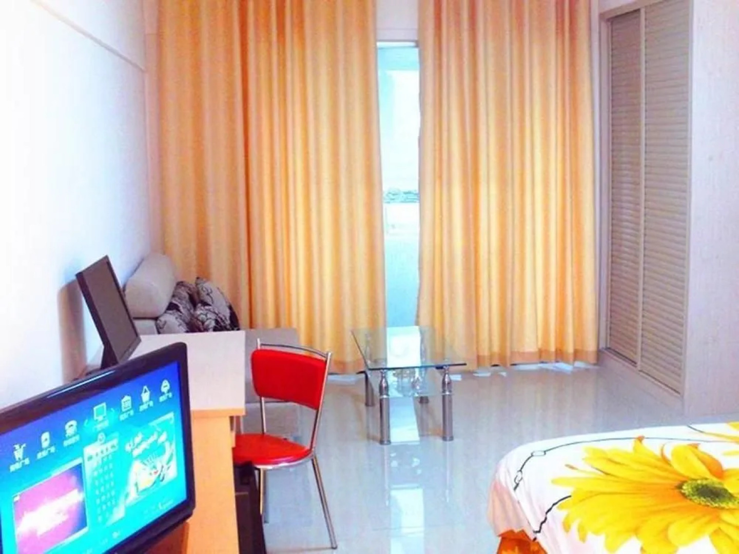 Crystal Love Serviced Apartment