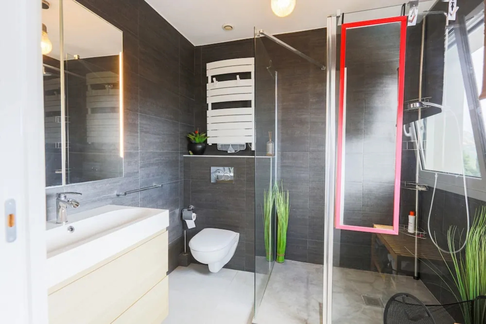 Monaco Vista VI4202 by Riviera Holiday H