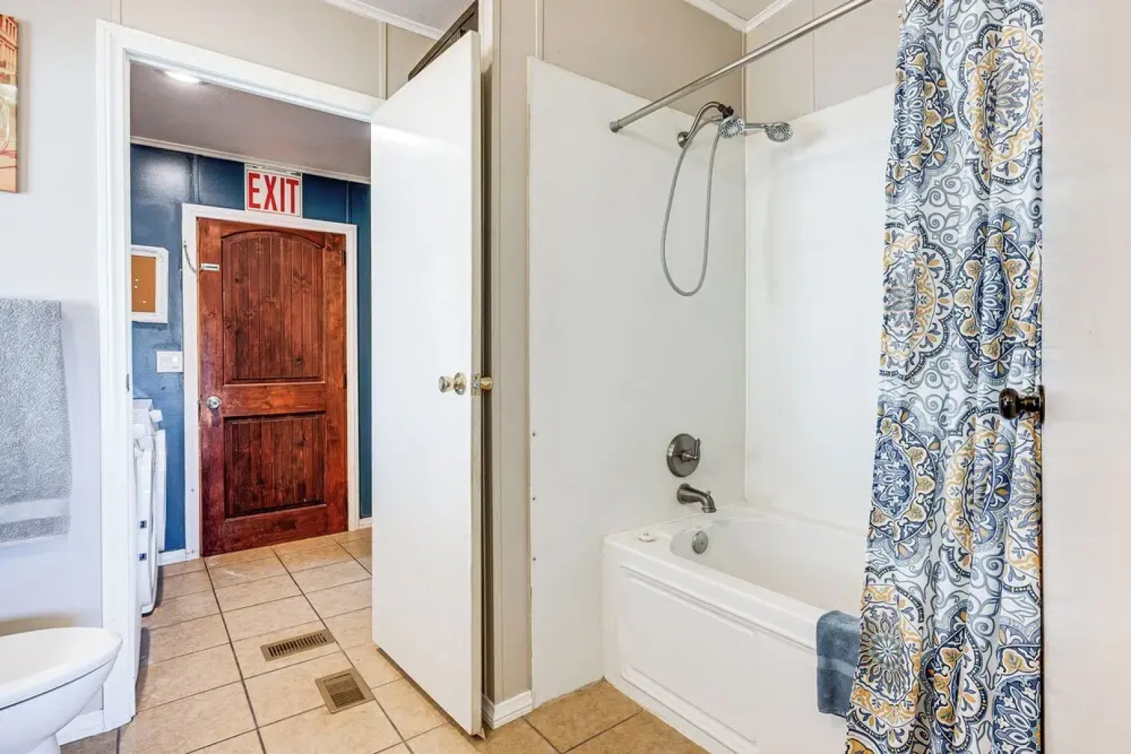 La Verkin Home w/ Yard, Covered Patio & Grill