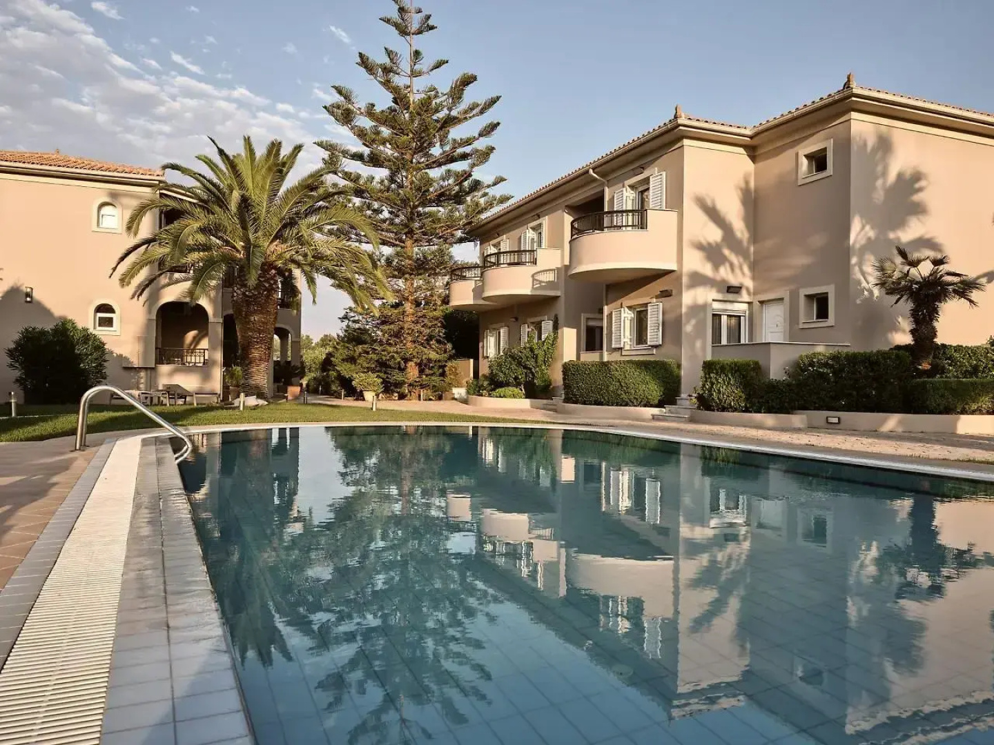 Helios Maisonette