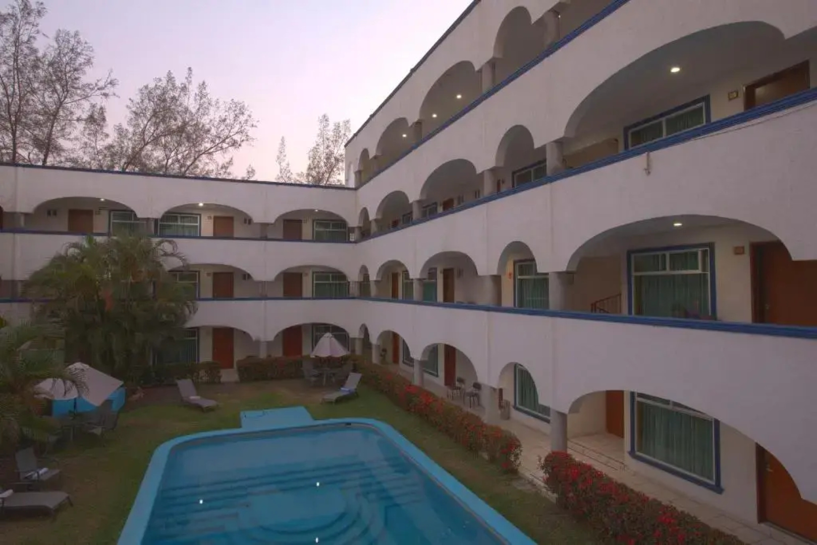 Hotel Arcos Aeropuerto