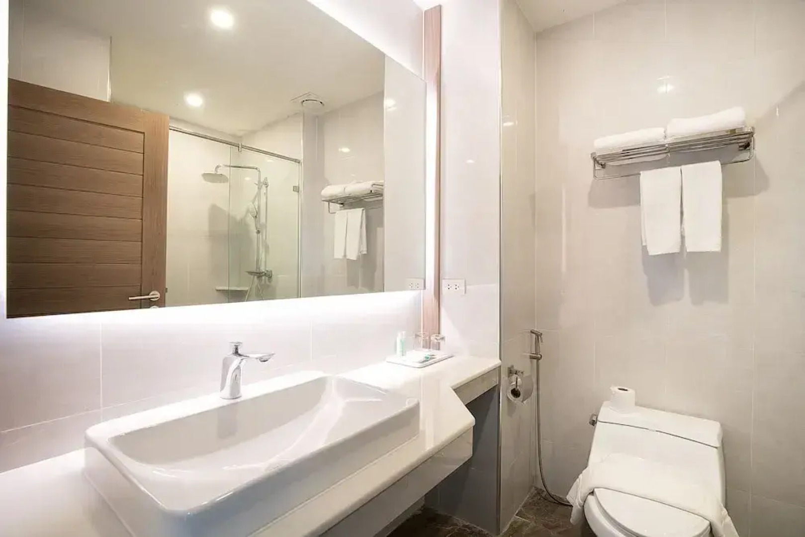 Crystal Srivaree Suvarnabhumi Hotel