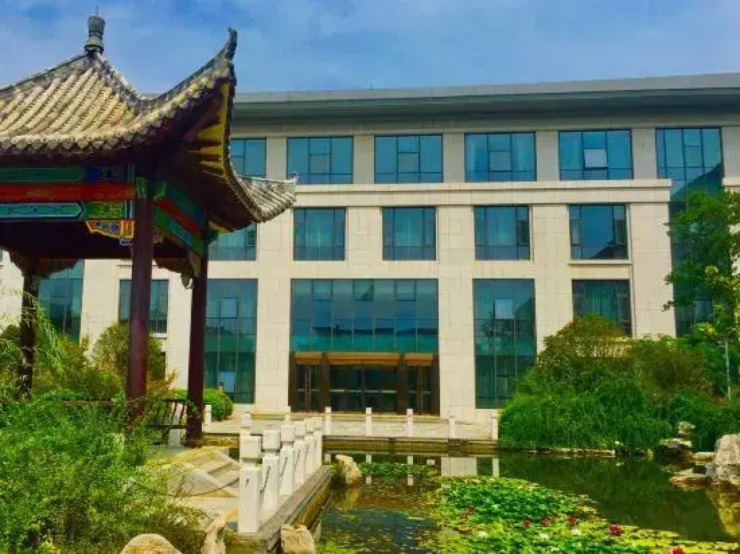 Xiaolangdi Zhongzhou International Hotel