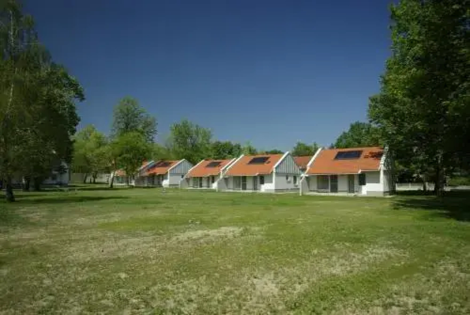 Termál Kemping Apartmanok és Bungalók