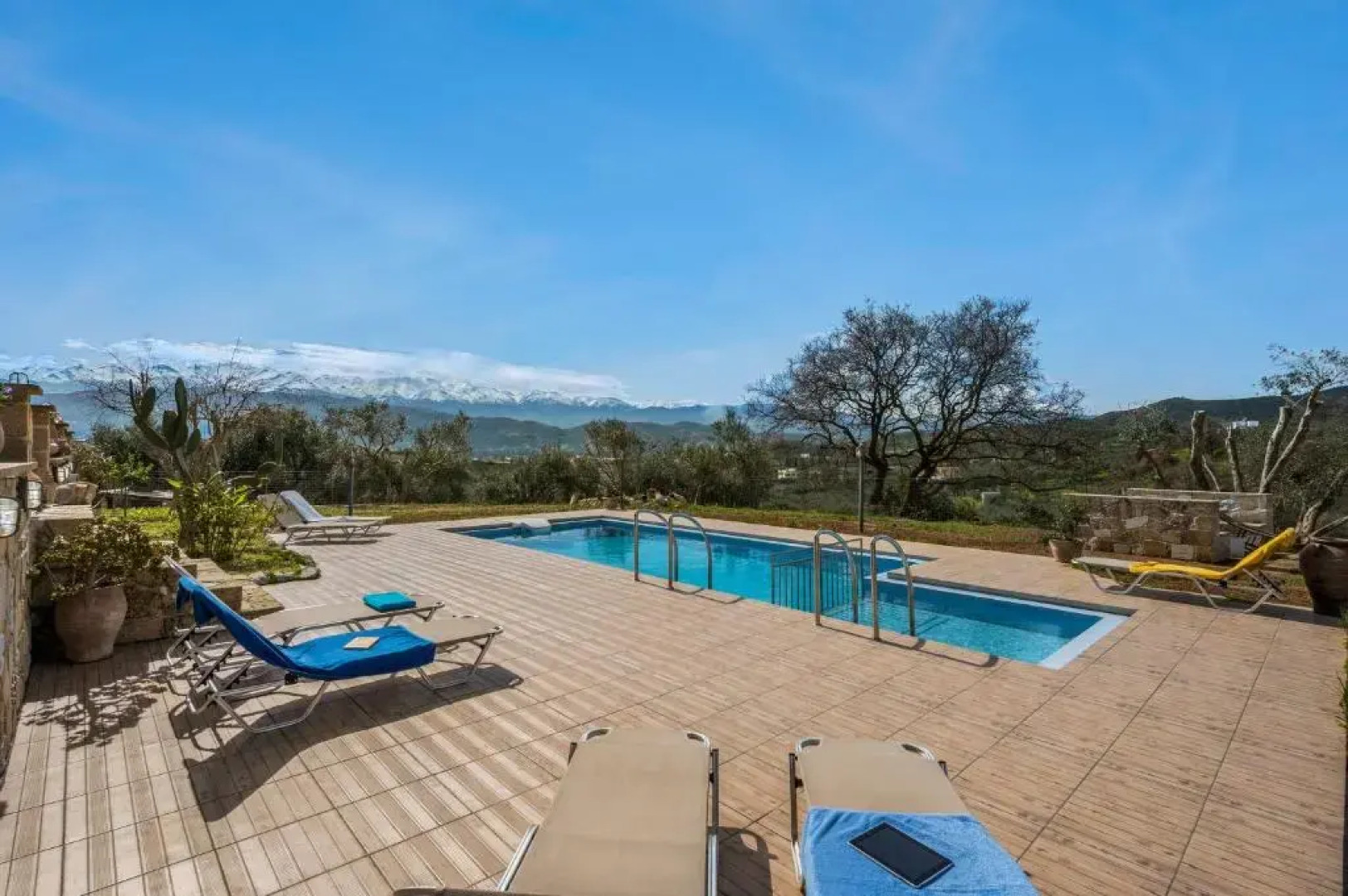 Athina Traditional Villa