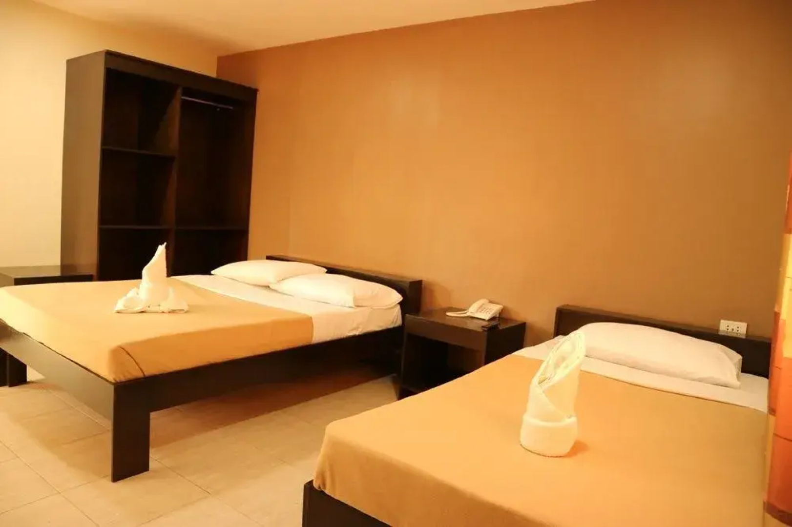 Gateway 21 Hotel and Dormitel