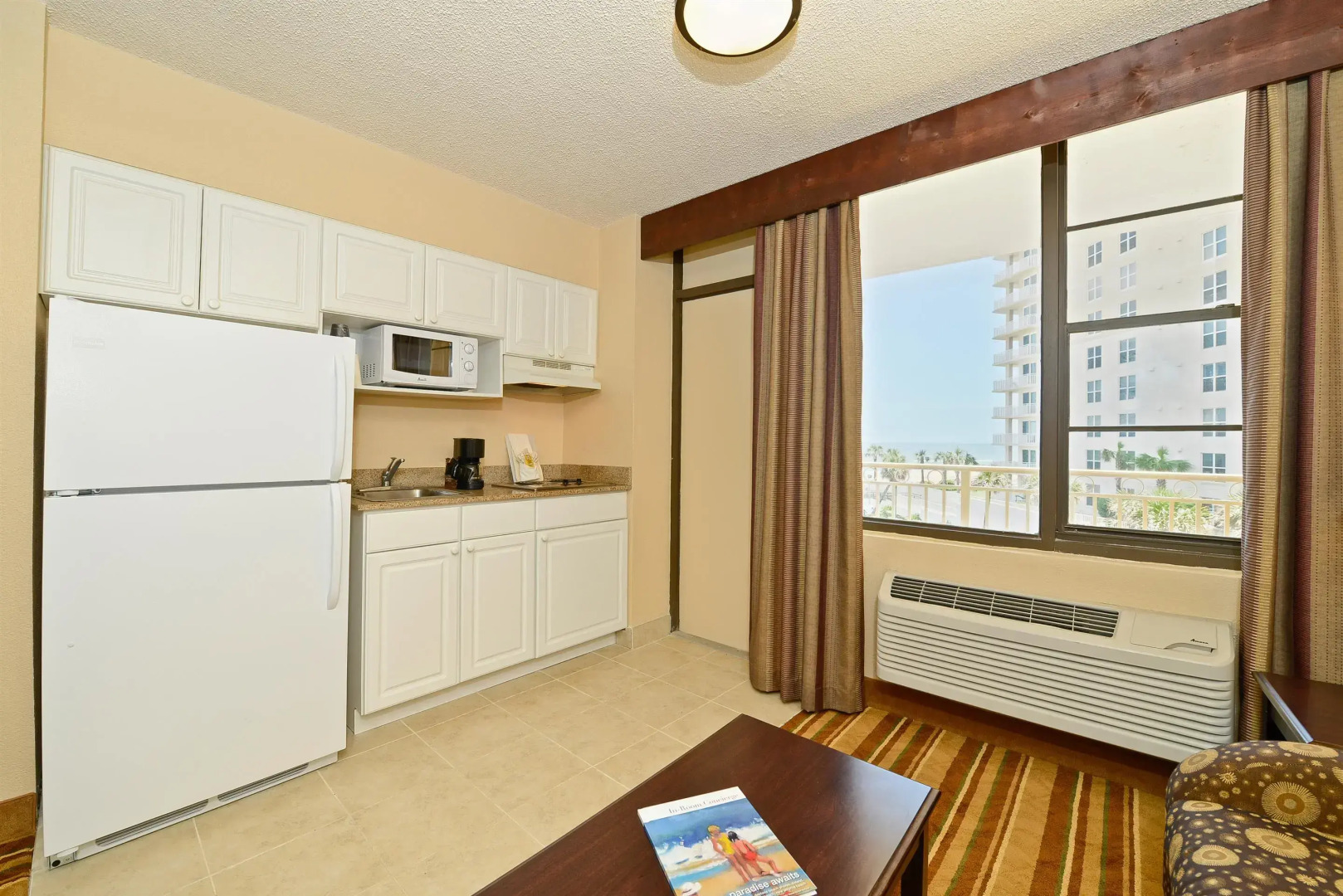 RUSHHH Daytona Beach, Tapestry Collection by Hilton