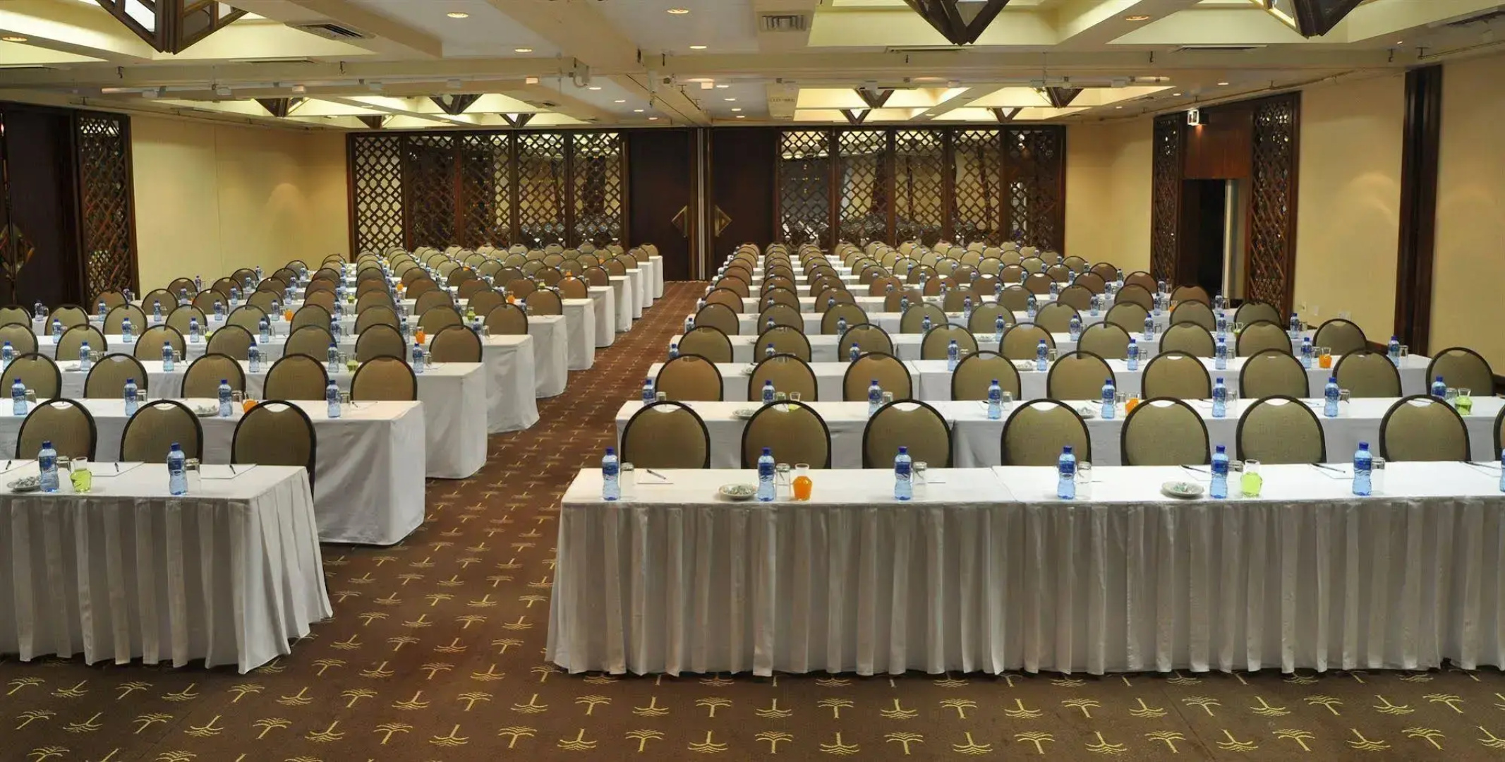 Black Mountain Leisure & Conference Hotel