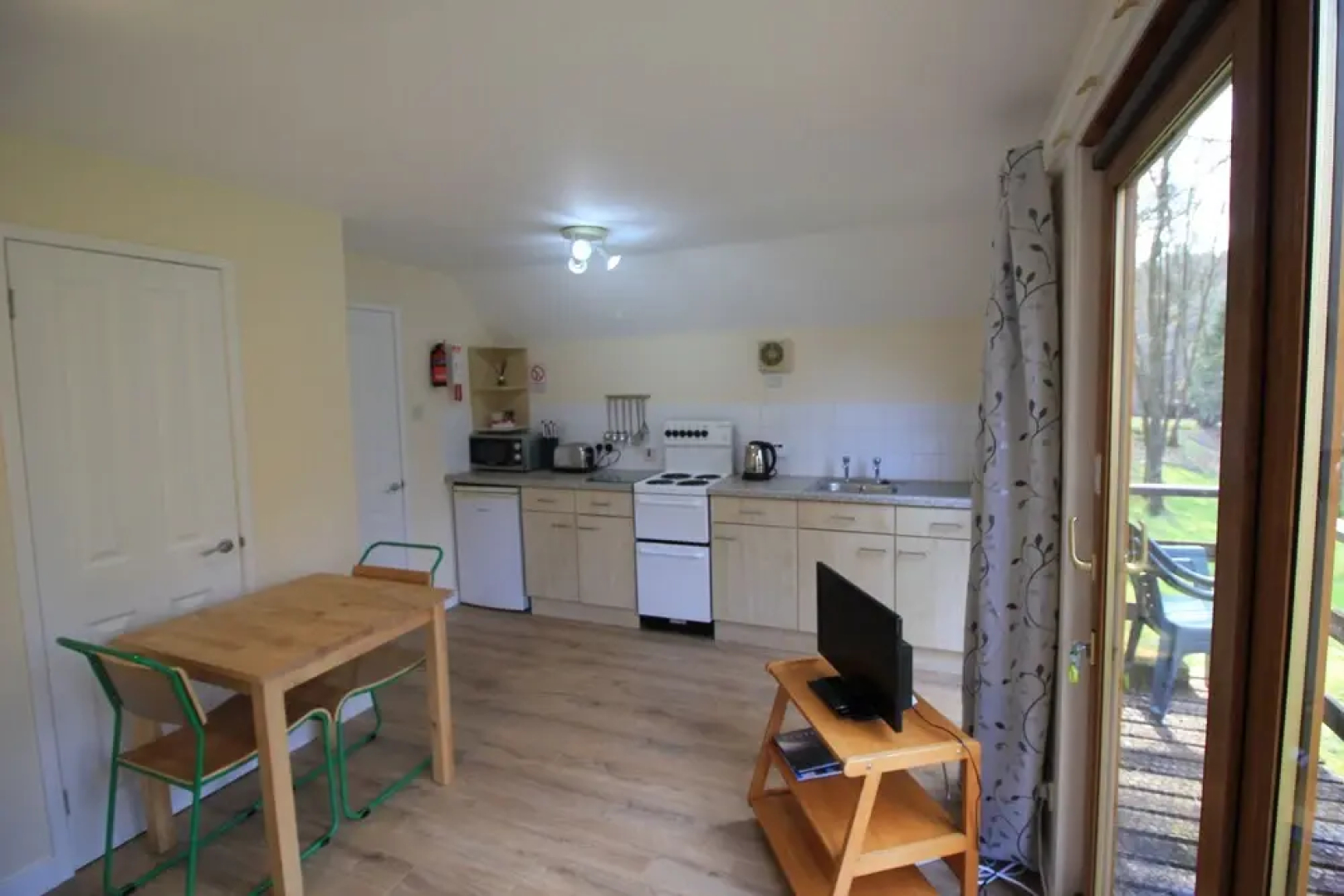 Burnbank Lodges