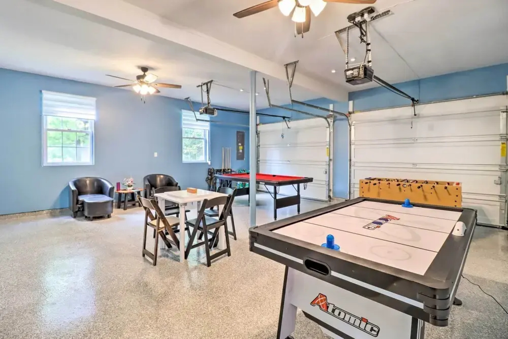 Gorgeous Pocono Summit Retreat w/ Deck & Hot Tub!