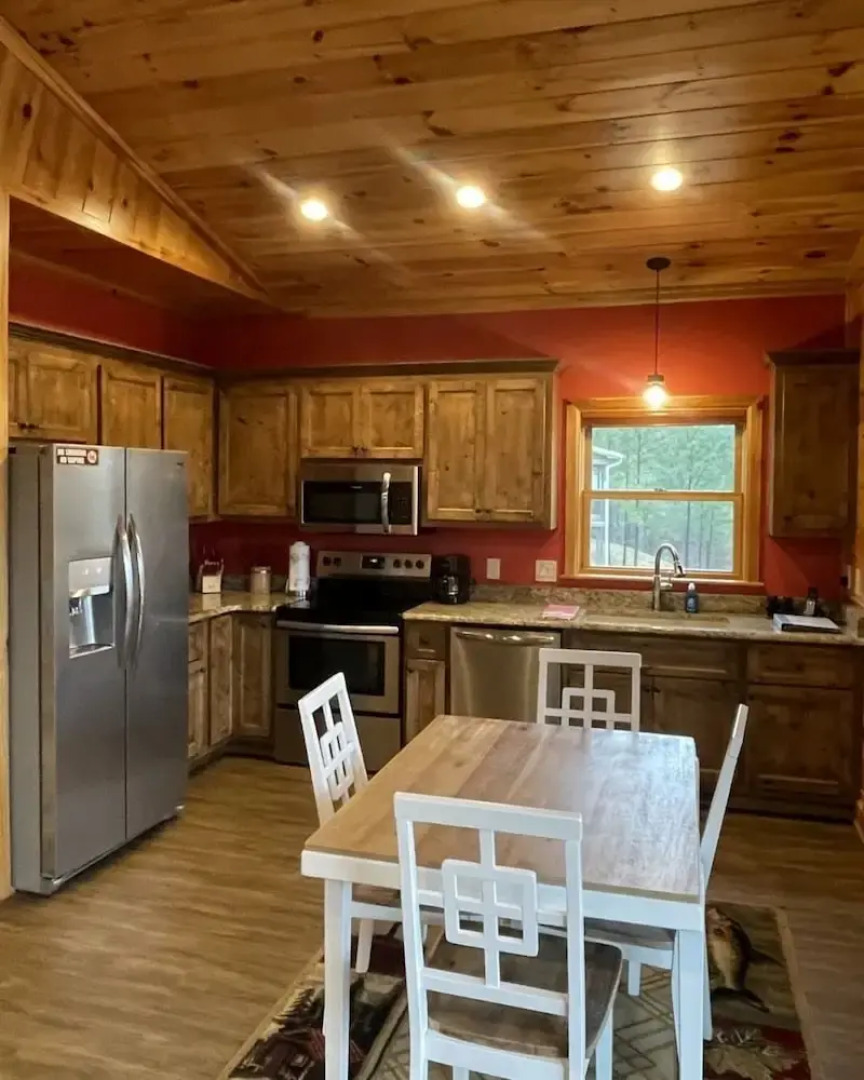 Charming cabin with an Amazing view! - pet and motorcycle friendly! 2 Bedroom Cabin by RedAwning