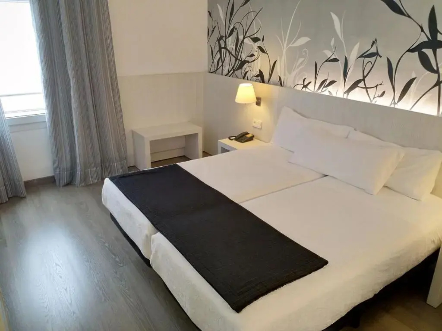 Hotel Mediterrani