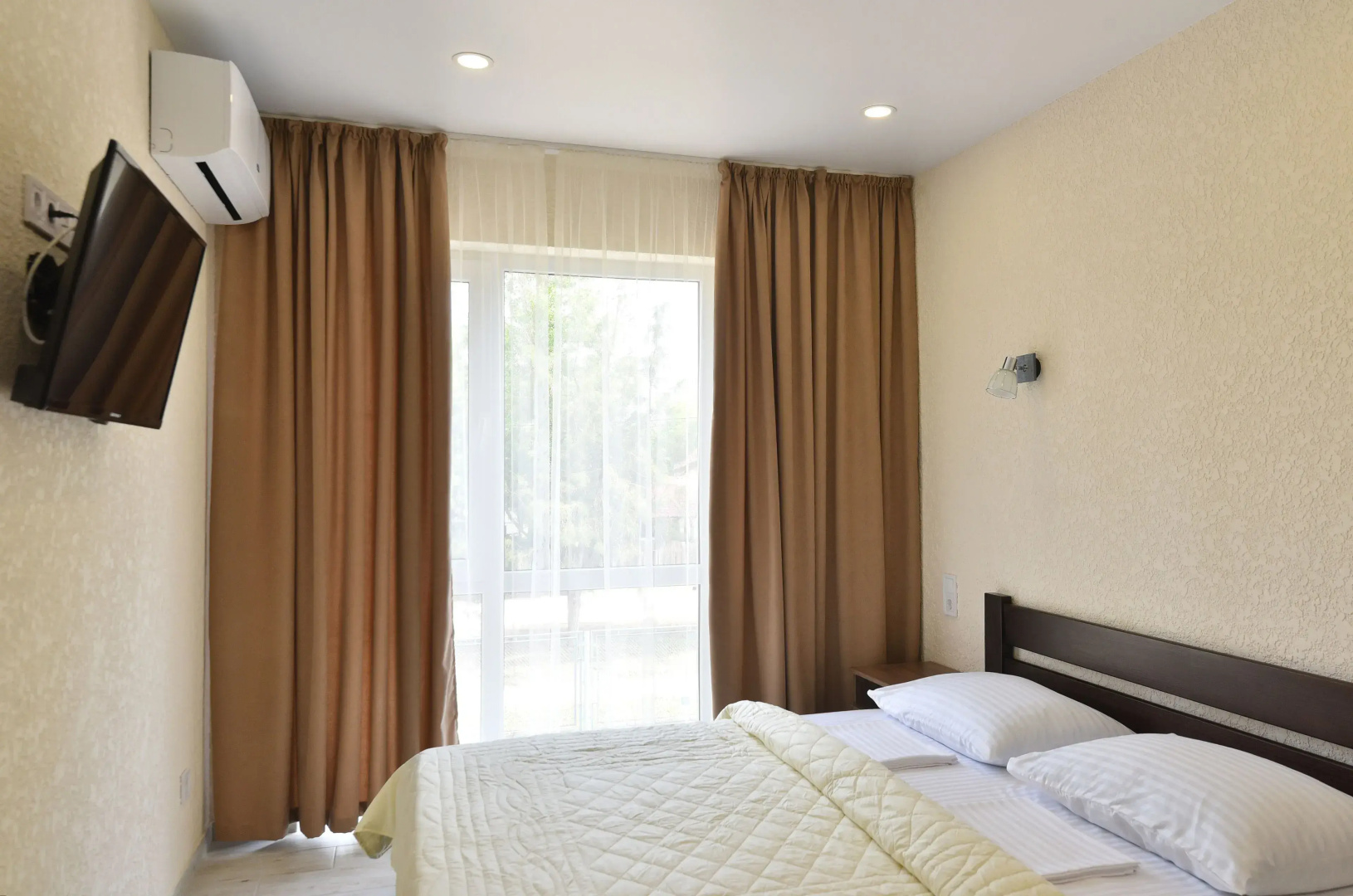 Reef Hotel