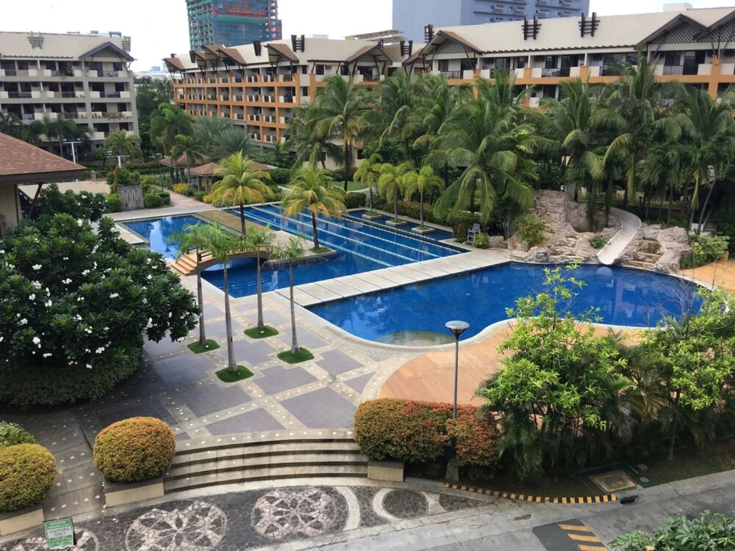 jKSUITES Manila Condos