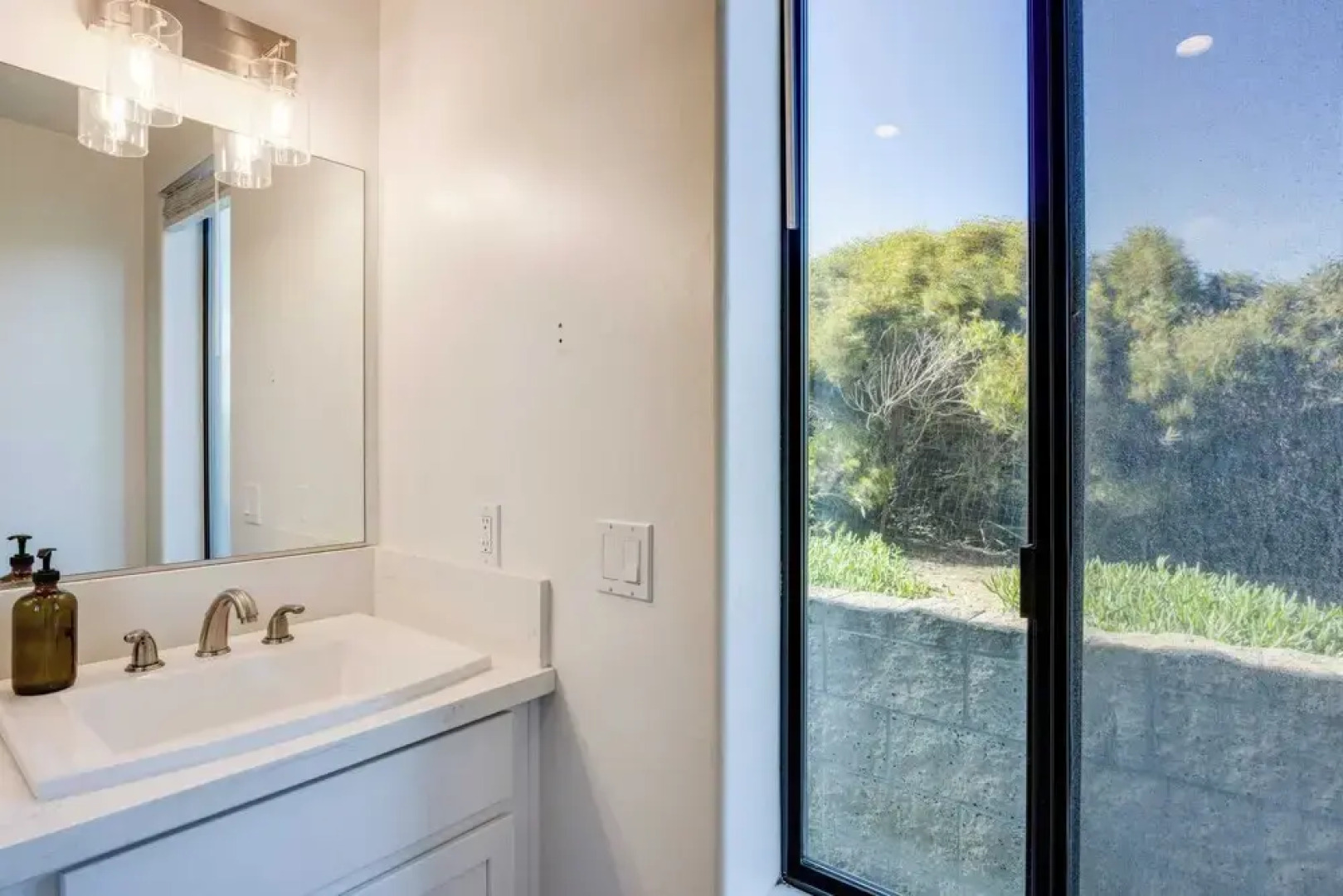 Beachfront 2BR w/ Deck, Views & Direct Sand Access Strand Way A