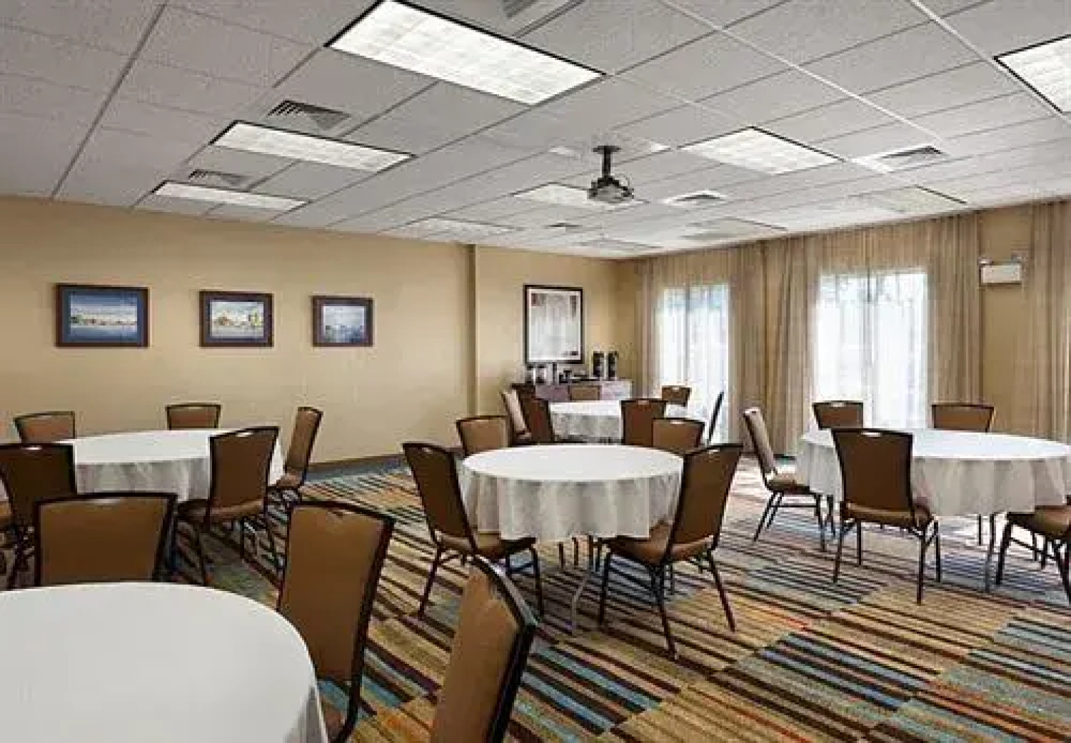 Fairfield Inn & Suites Elizabeth City