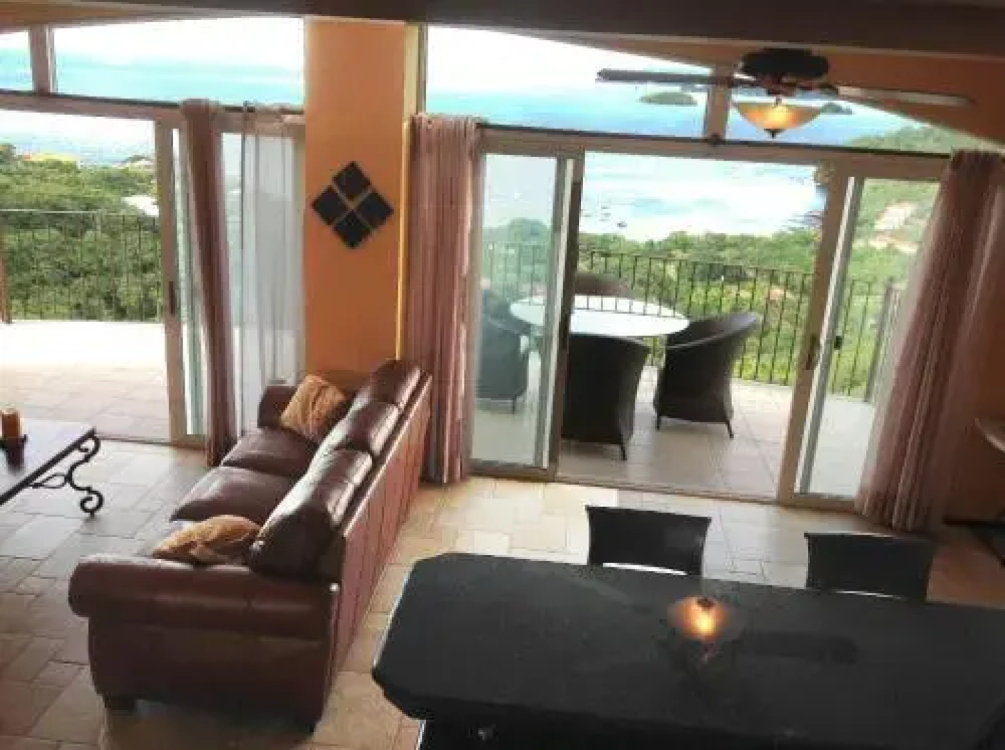 Luxury Condominium Breathtaking Ocean View