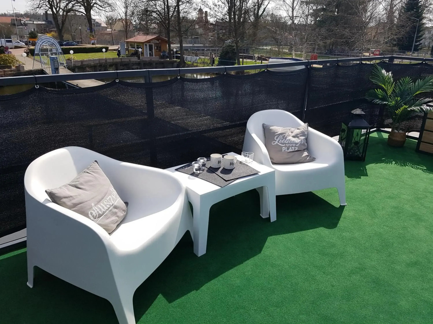 Unique Water Stay Tiny Hausboot für 2 Personen