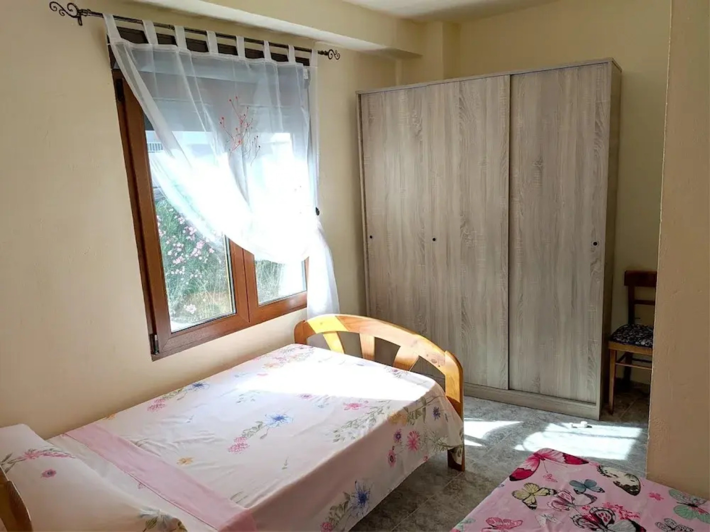 House With 3 Bedrooms in Montanejos, With Wonderful Mountain View, Terrace and Wifi