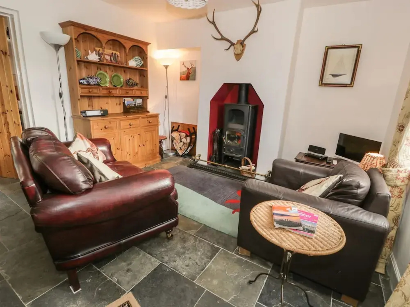 Crinan Canal Cottage No8, Kilmartin