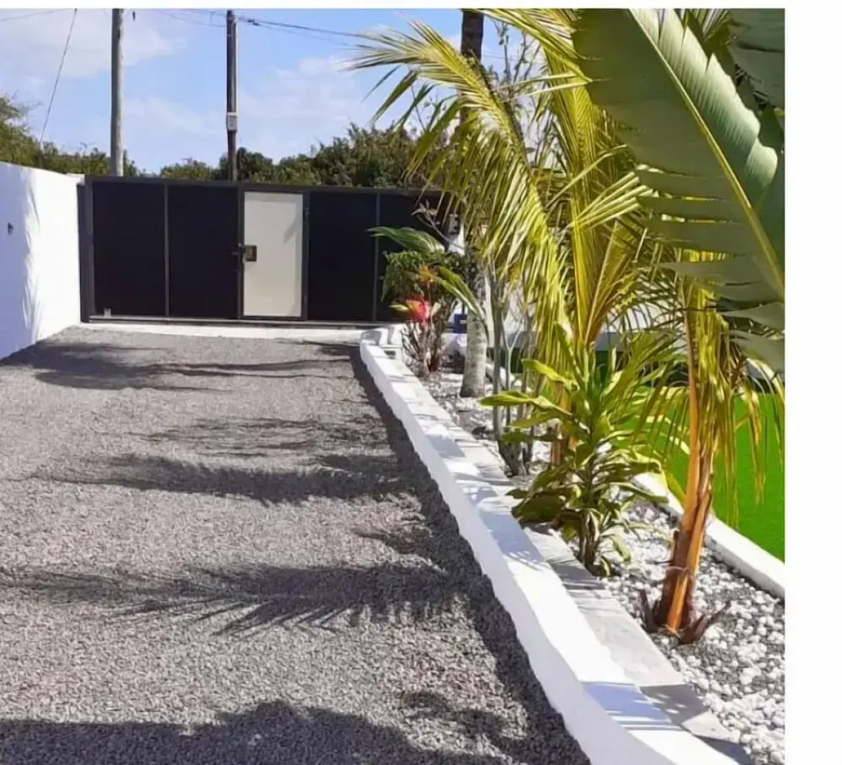 Villa Bella is 5 Mins From the Beach With Amazing Garden Overlooking the Pool