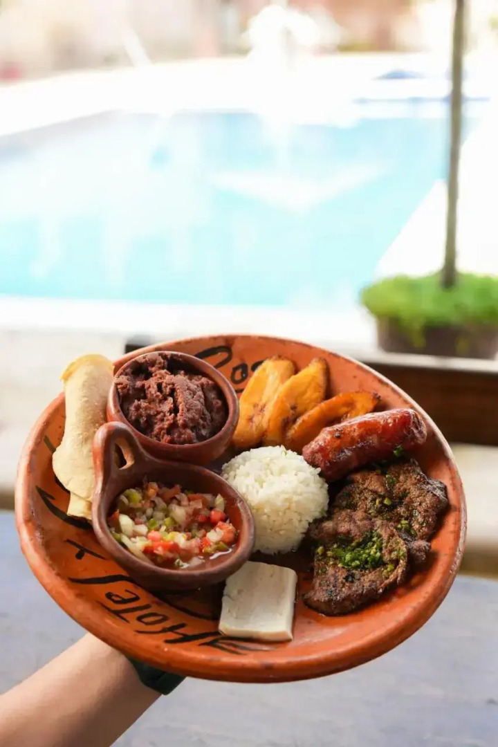 Hotel y Cabañas Ros