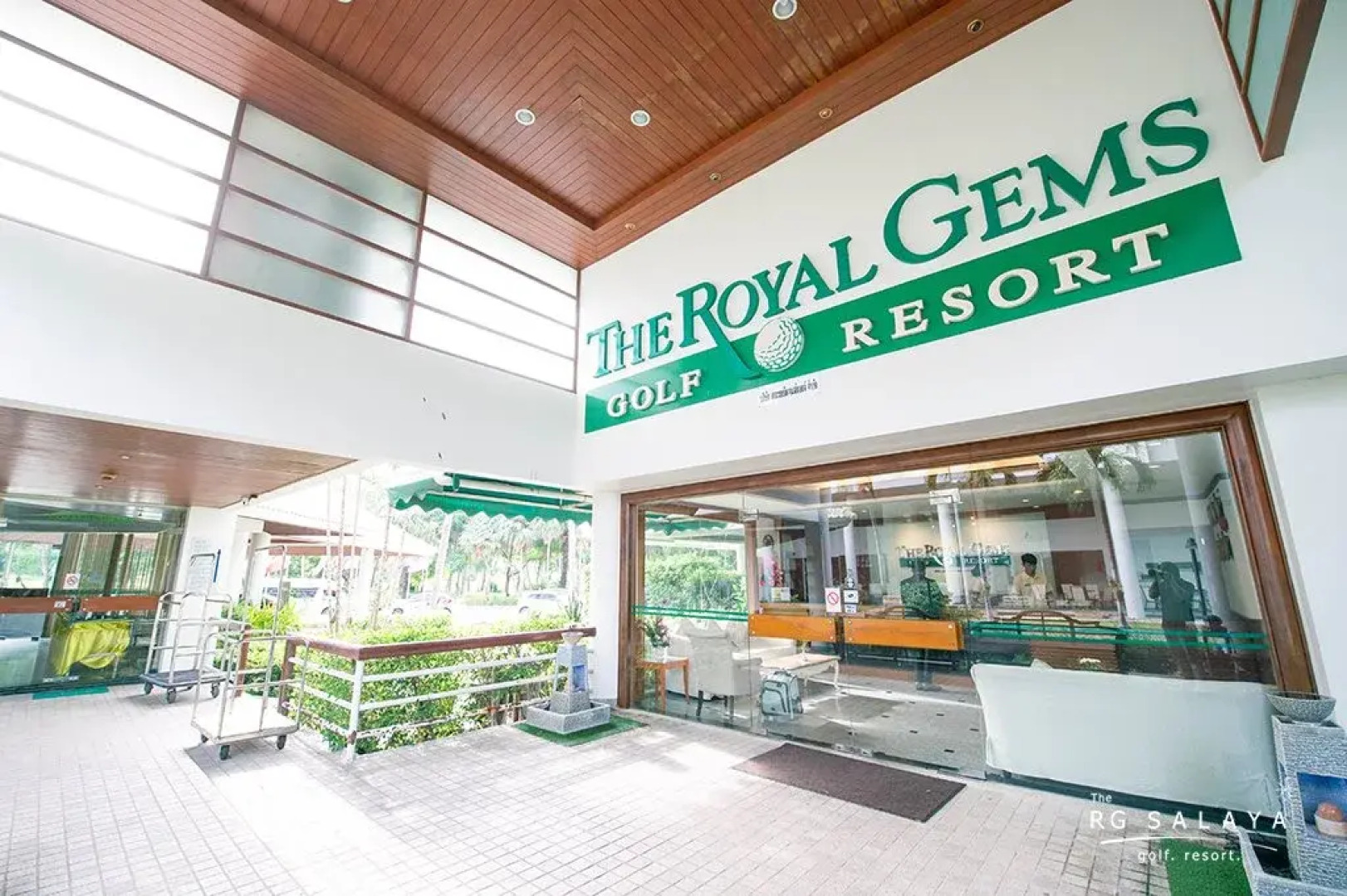 Royal Gems Golf Resort