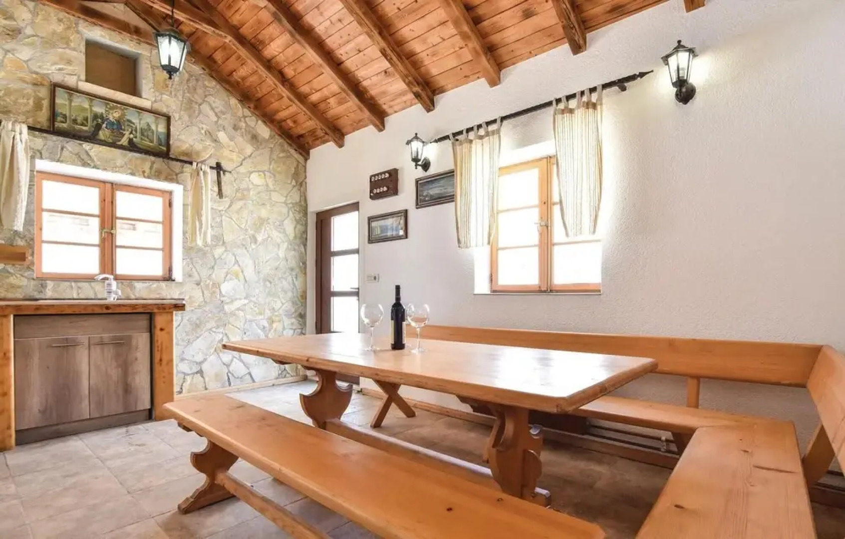 Awesome Home in Seget Donji With Sauna, Wifi and 2 Bedrooms