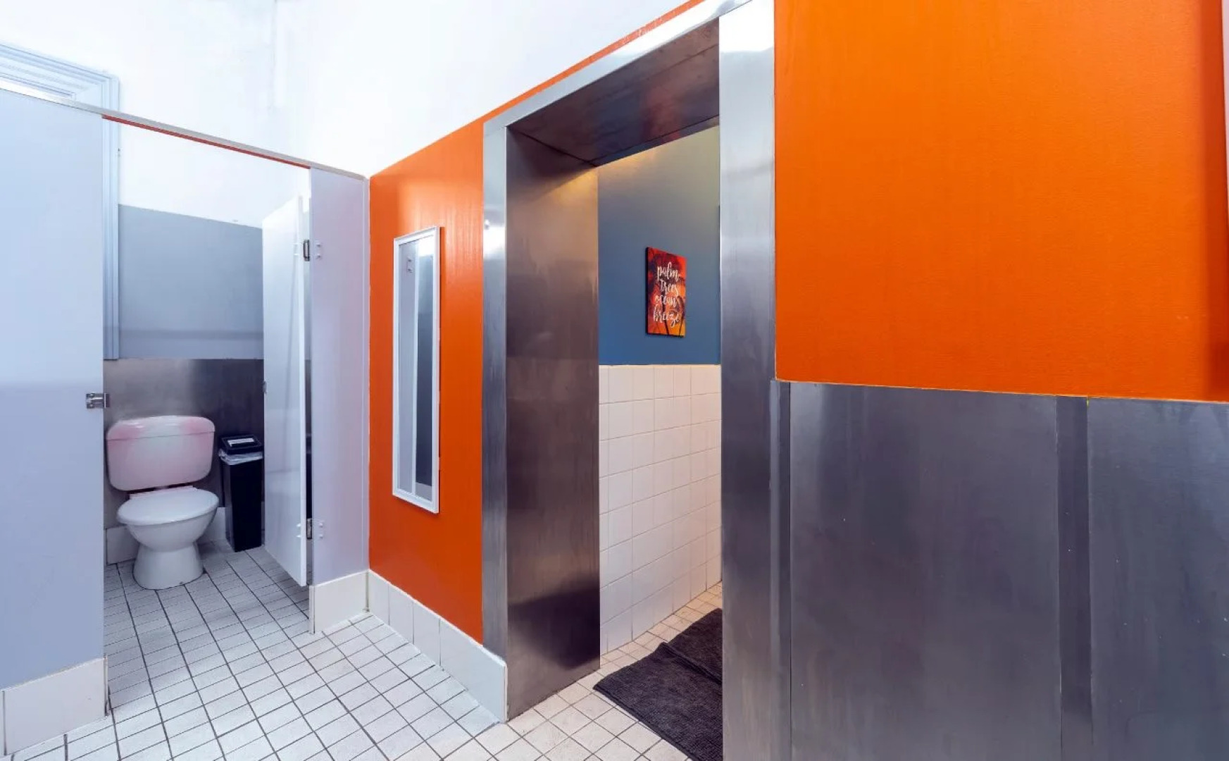 Adelaides Shakespeare Backpackers International Hostel