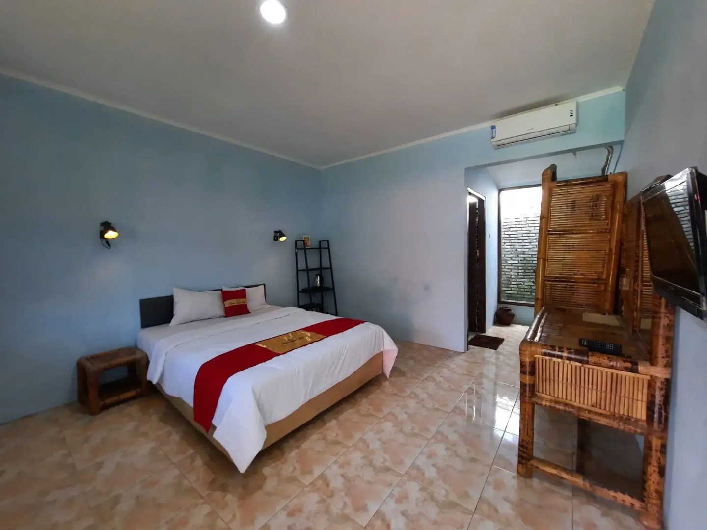 Hotel Besar Bulan Baru - Senggigi