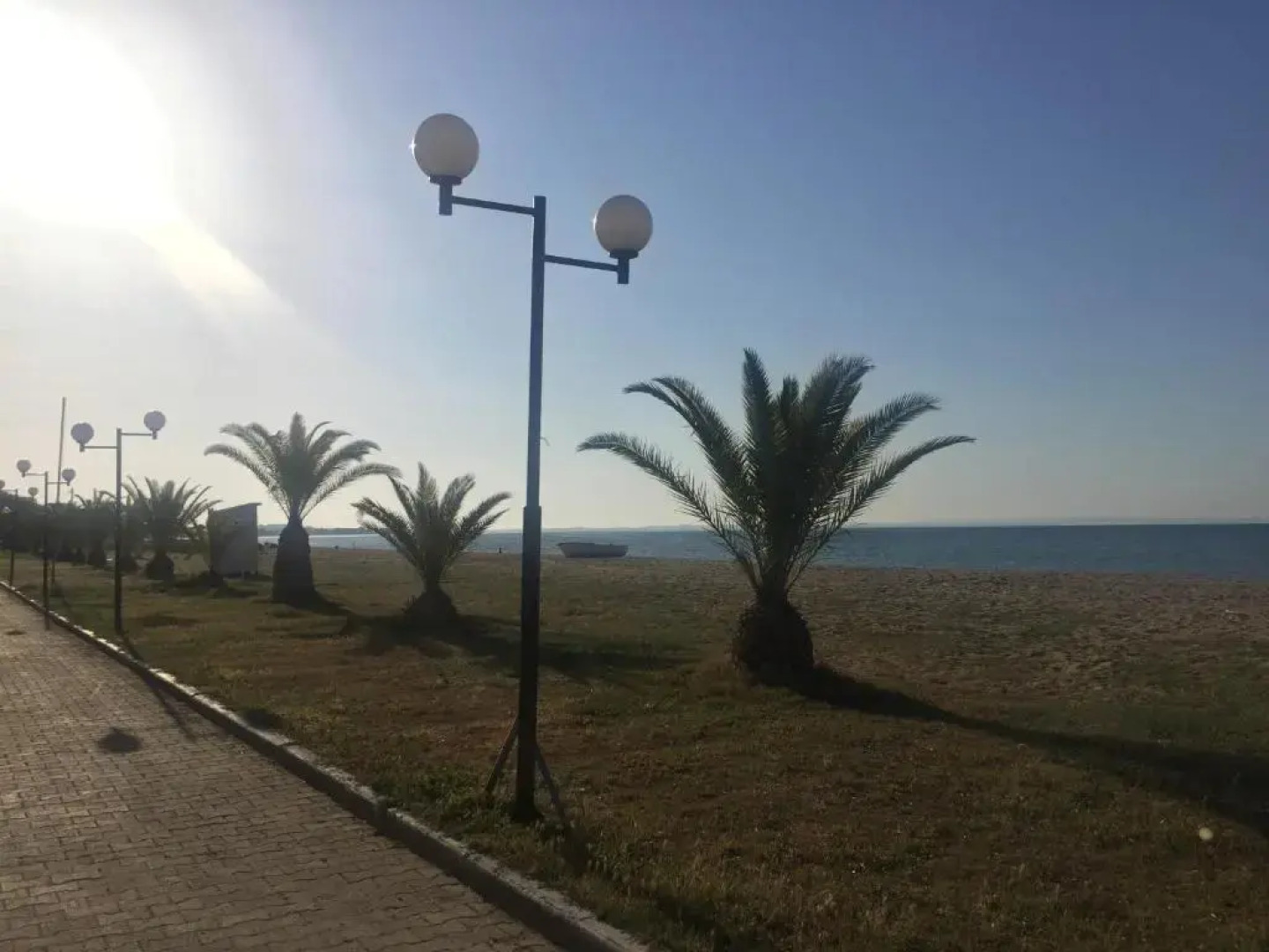 50 Steps From The Sea