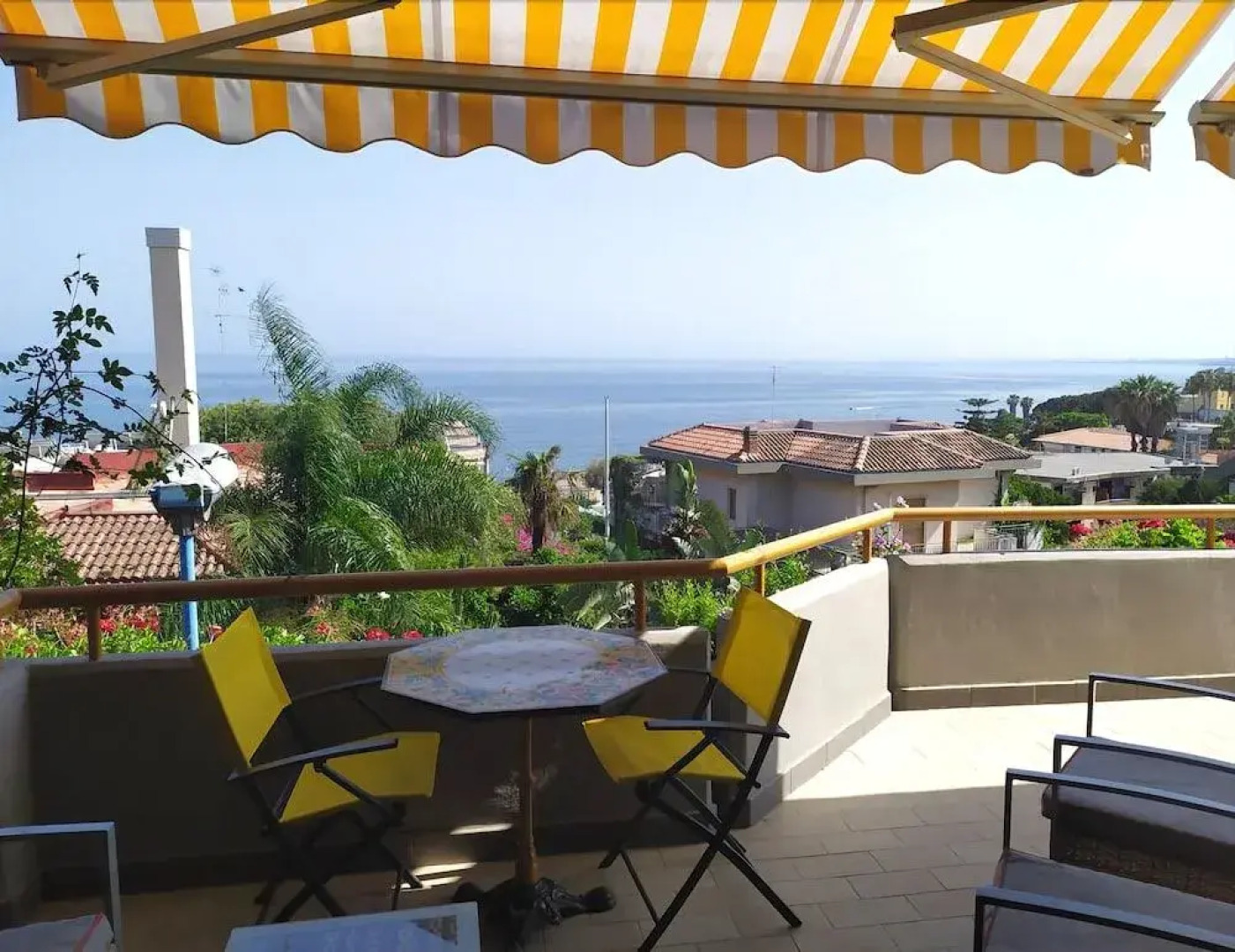 Nero Basalto Azzurro Mare