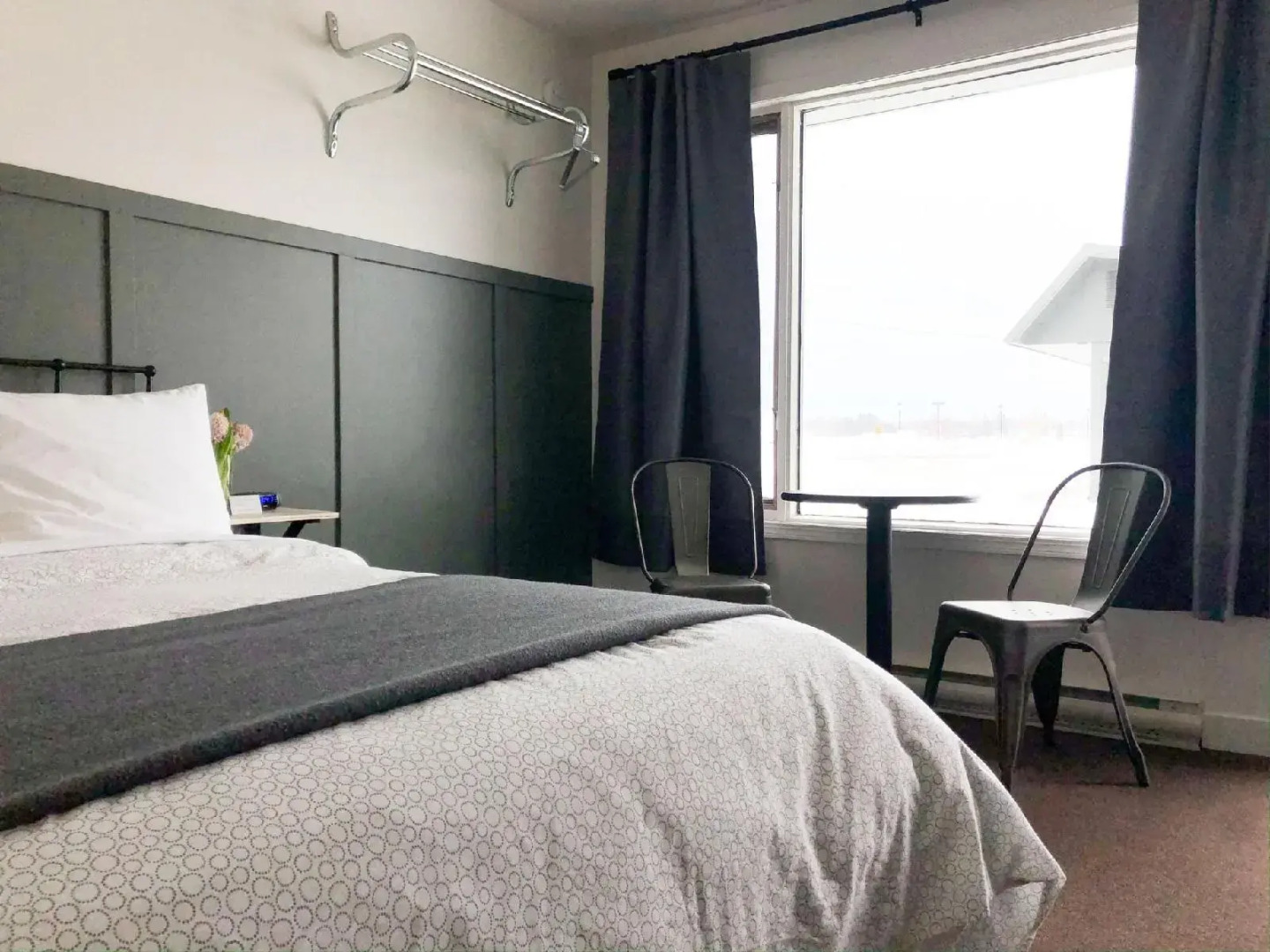 The Bayview Motel - Fort Frances, ON - Lakeside Motel