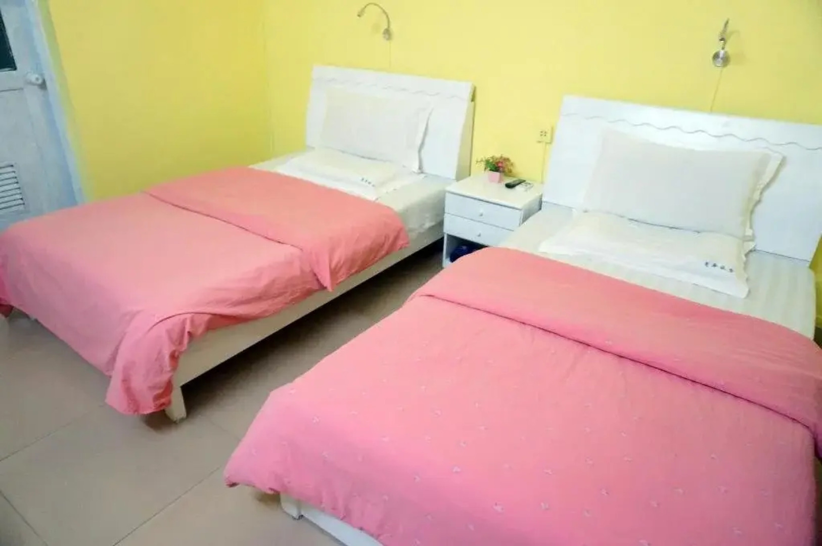 Danxia International Youth Hostel