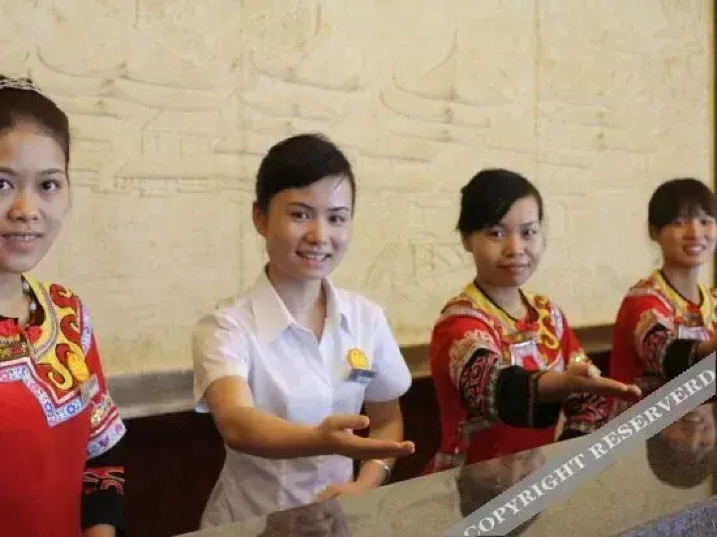 Yijia San Jiang Hotel