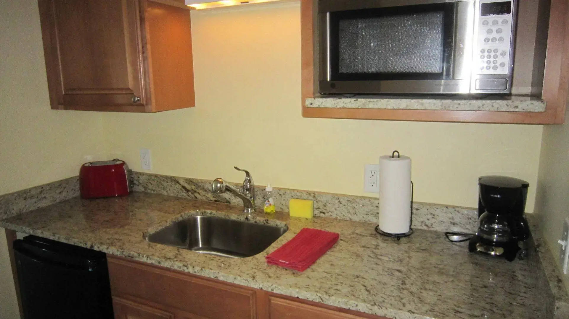 Atlantic Breeze Suites