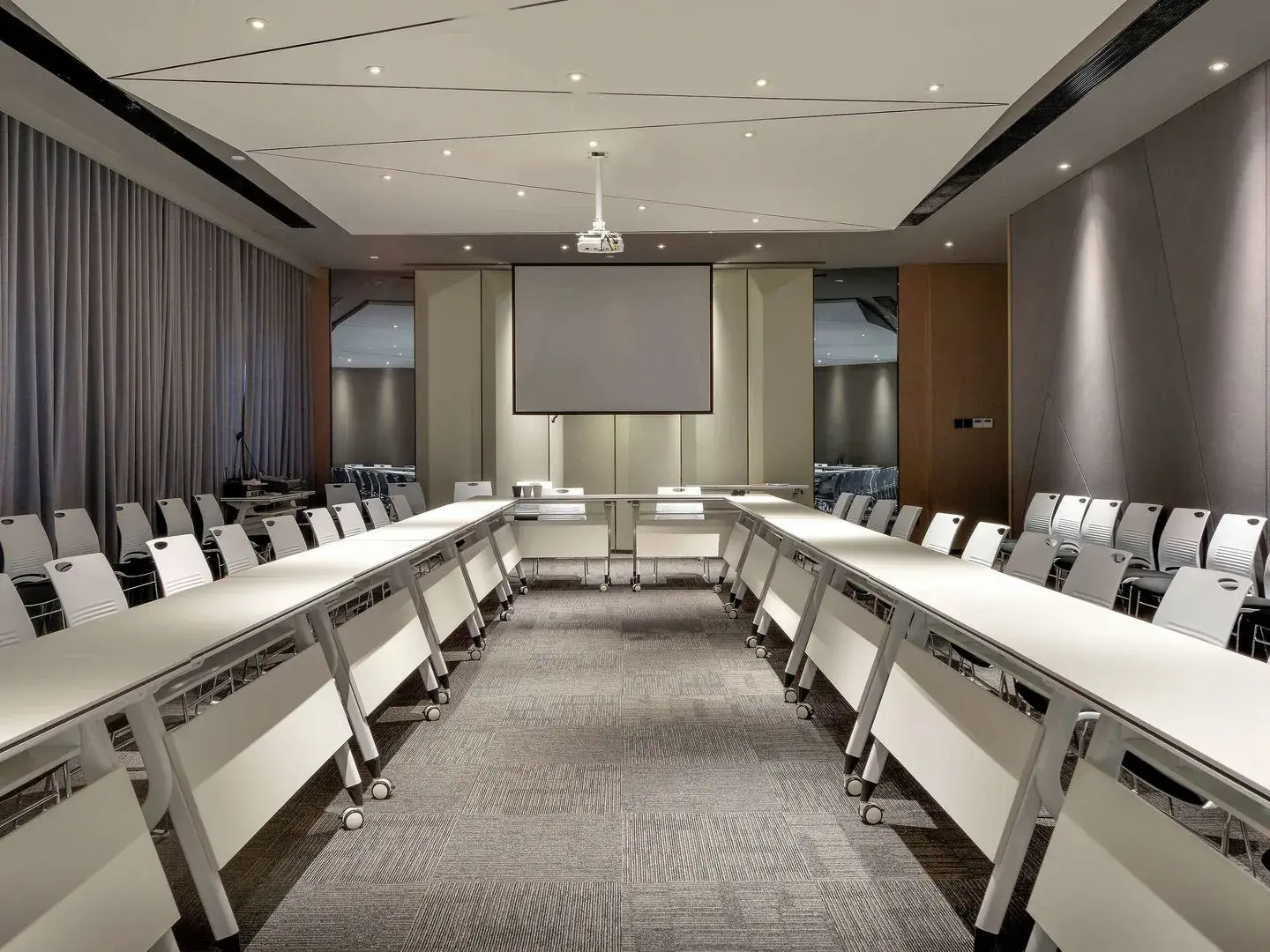 Mercure Taiyuan Changfeng Street