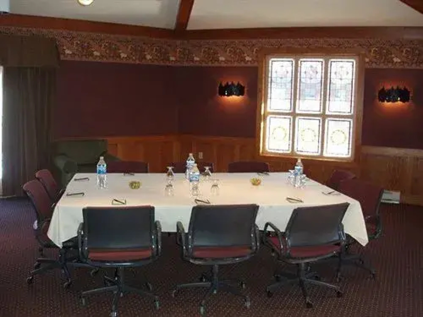 Riverwood Inn & Conference Center