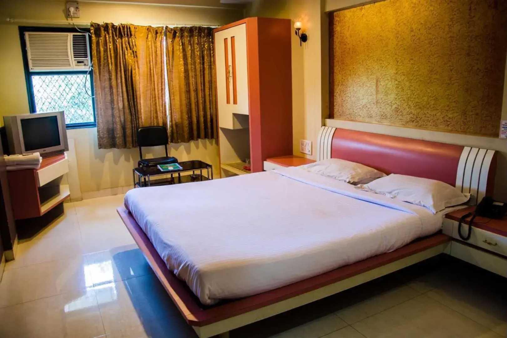 Saibaba International Hotel