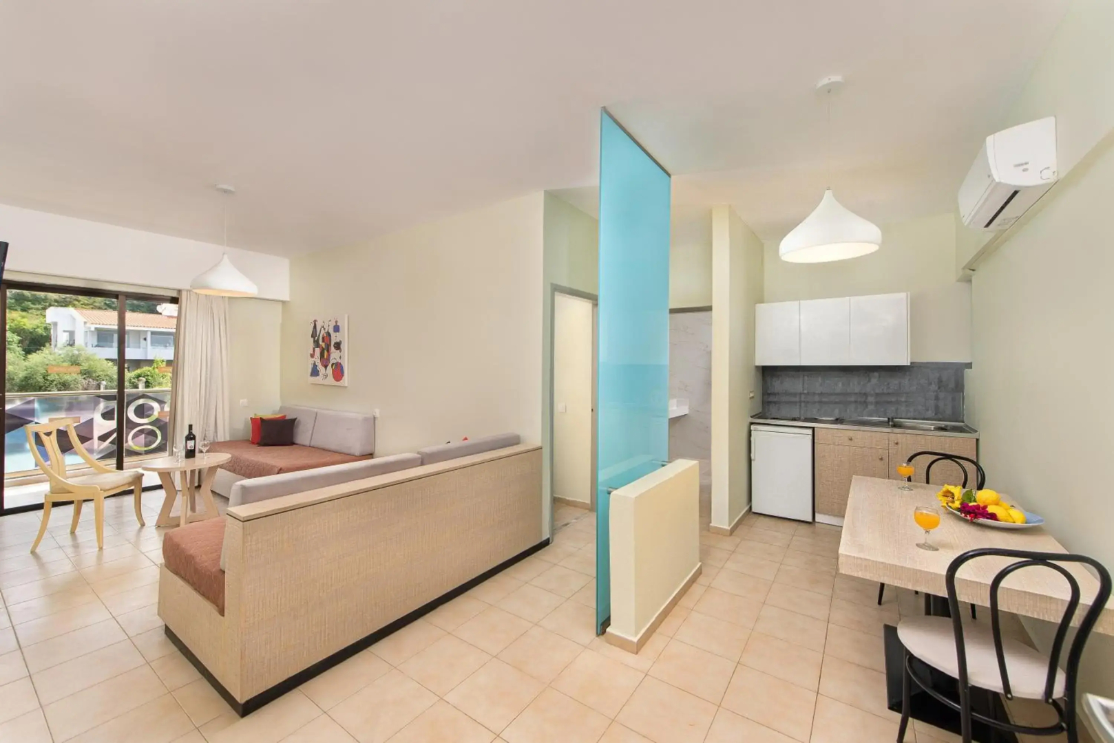 Sunny Days Hotel