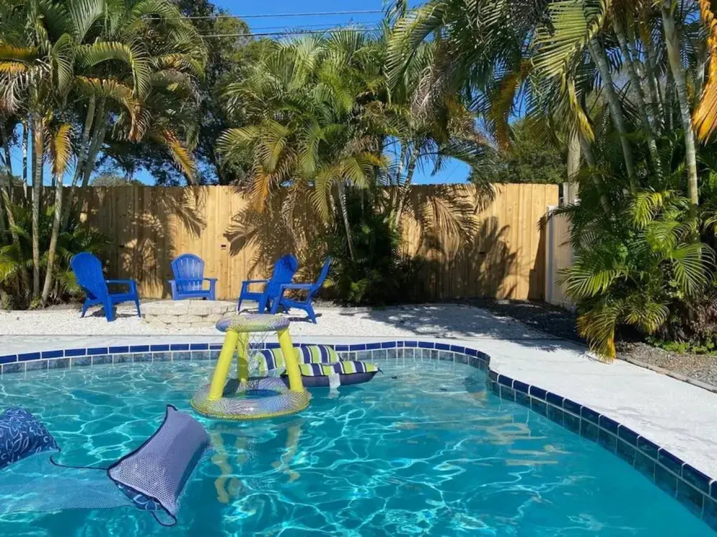 Heated Pool Close to St Pete Tampa Pet Friendly