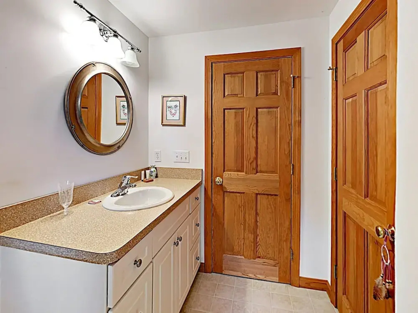 Woodsy Cape Cod Home by RedAwning