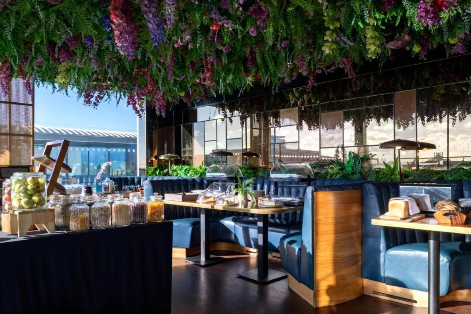 Hotel Indigo London - 1 Leicester Square by IHG