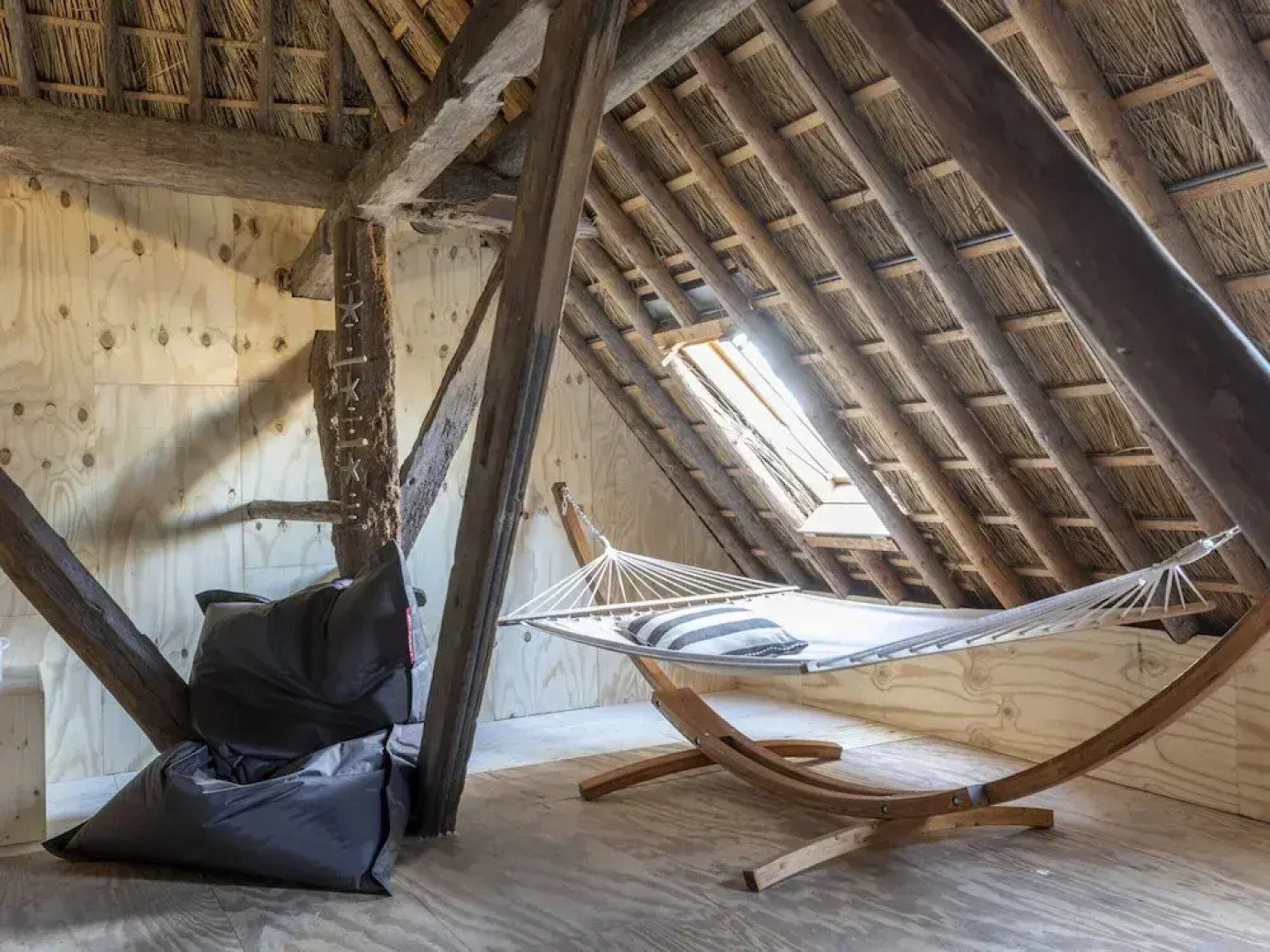 Farmhouse in Groet Near sea and Forest