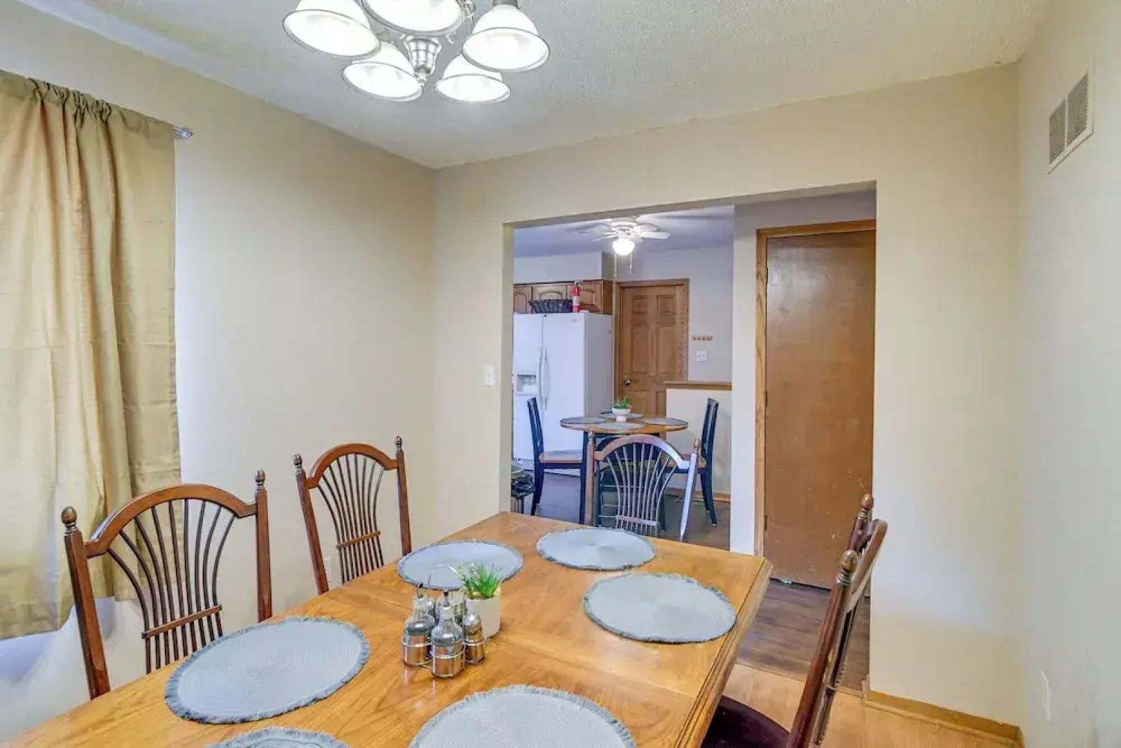 Pet-friendly Urbandale Home ~ 8 Mi to Des Moines!